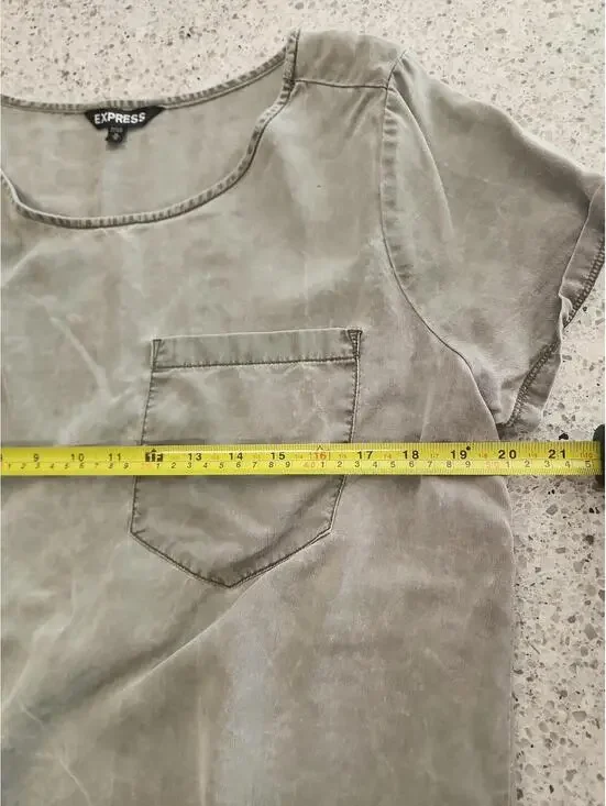 Shirt - Picture 7 of 8